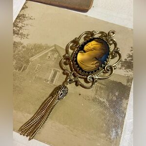SOLD-Vintage WHITING & DAVIS Iridescent Golden Amber Glass Cameo Tassel Pendant